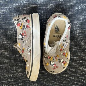 RARE collectors item Disney Mickey Vans slip on size toddler US 5.5